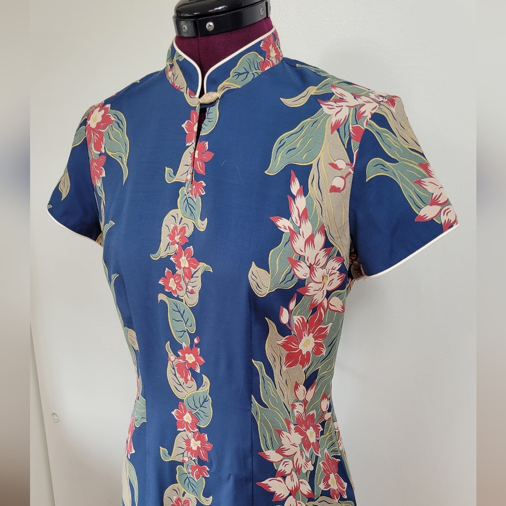 Tiki/Polynesian flower dress - Picture 13 of 17